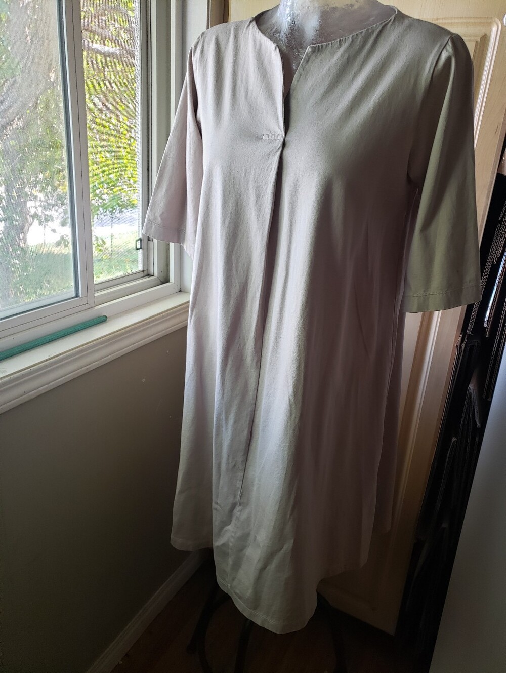Uniqlo Light Beige Split-Neck Short Sleeve Tunic